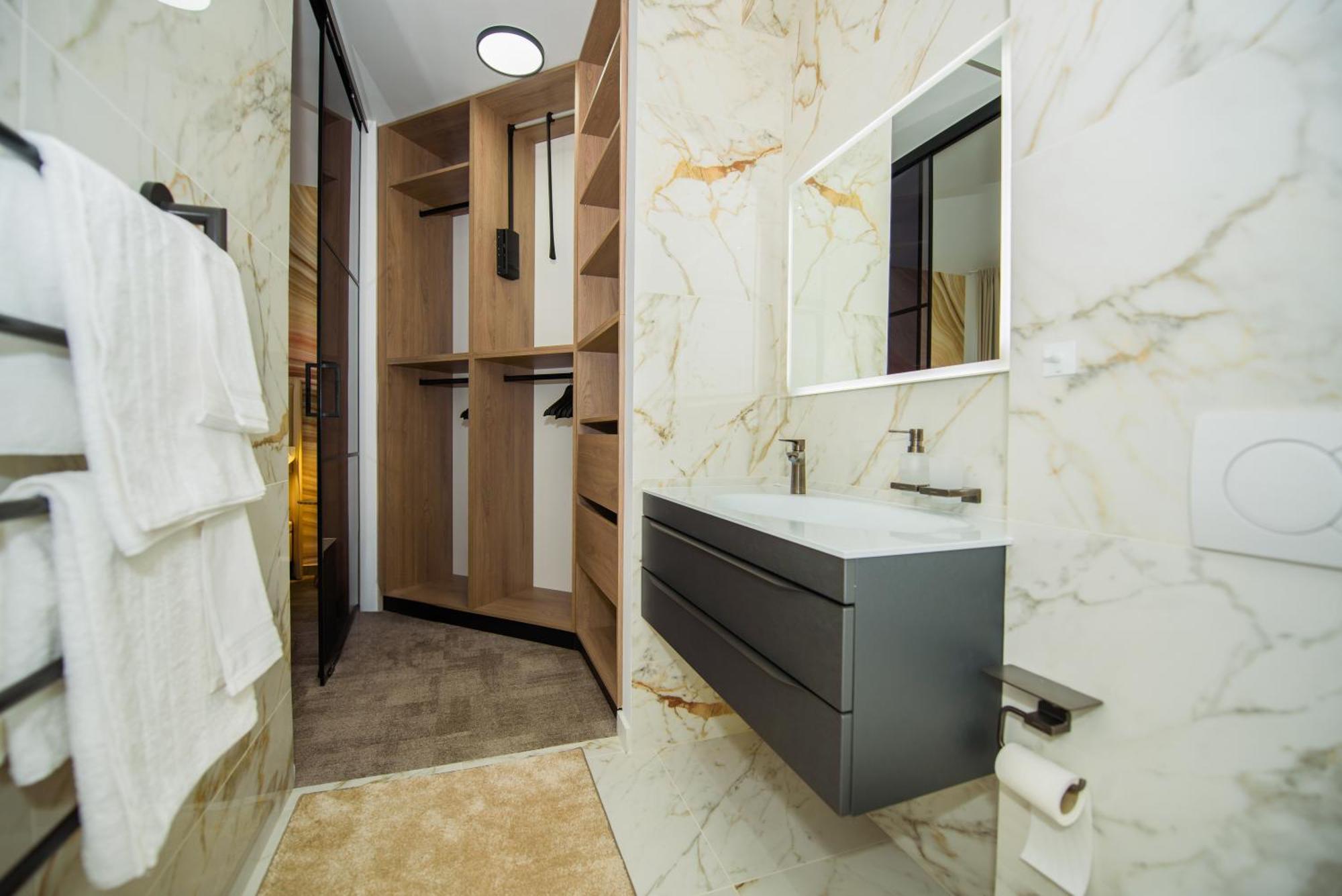 More Medici Apartments Оміш Екстер'єр фото