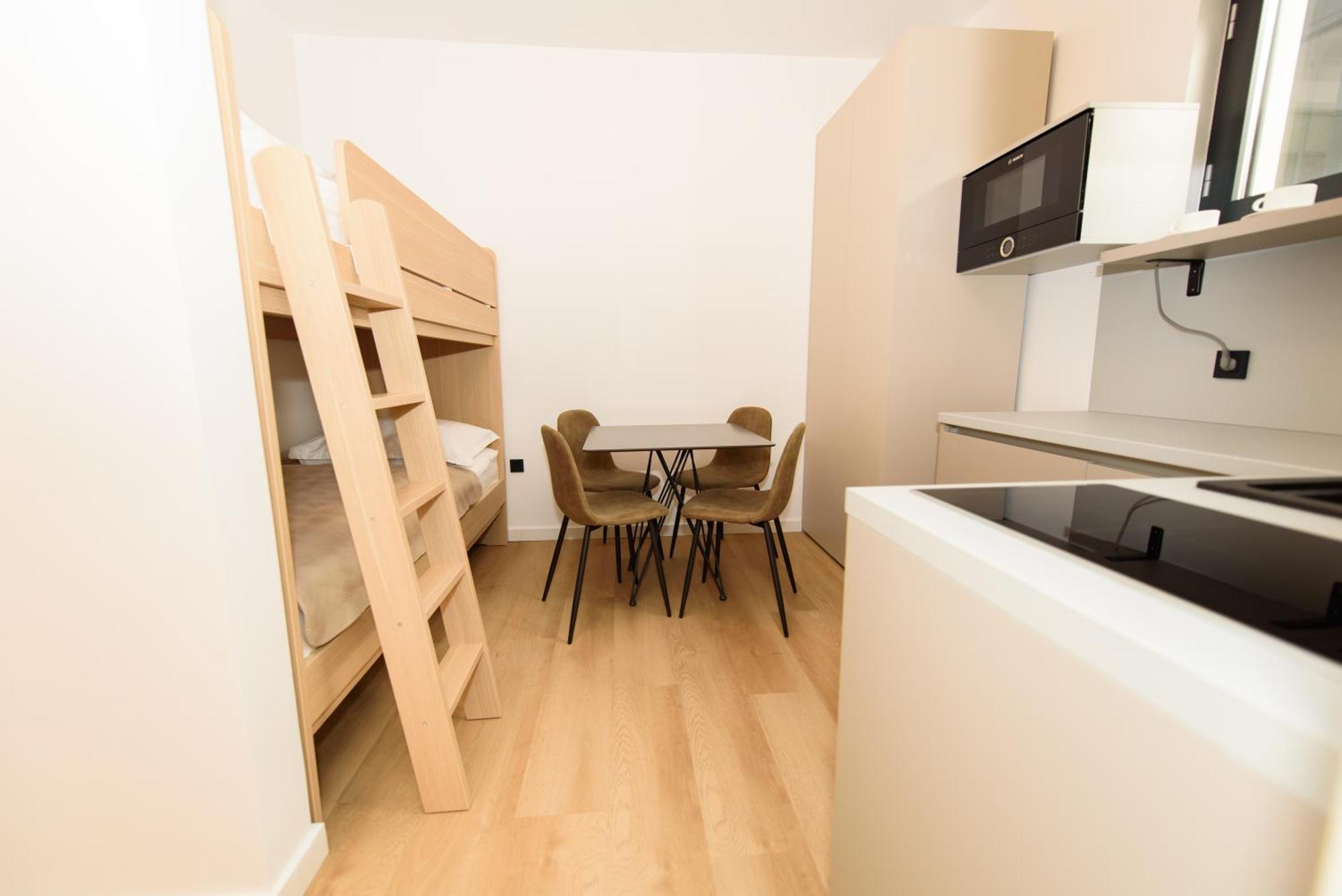 More Medici Apartments Оміш Екстер'єр фото